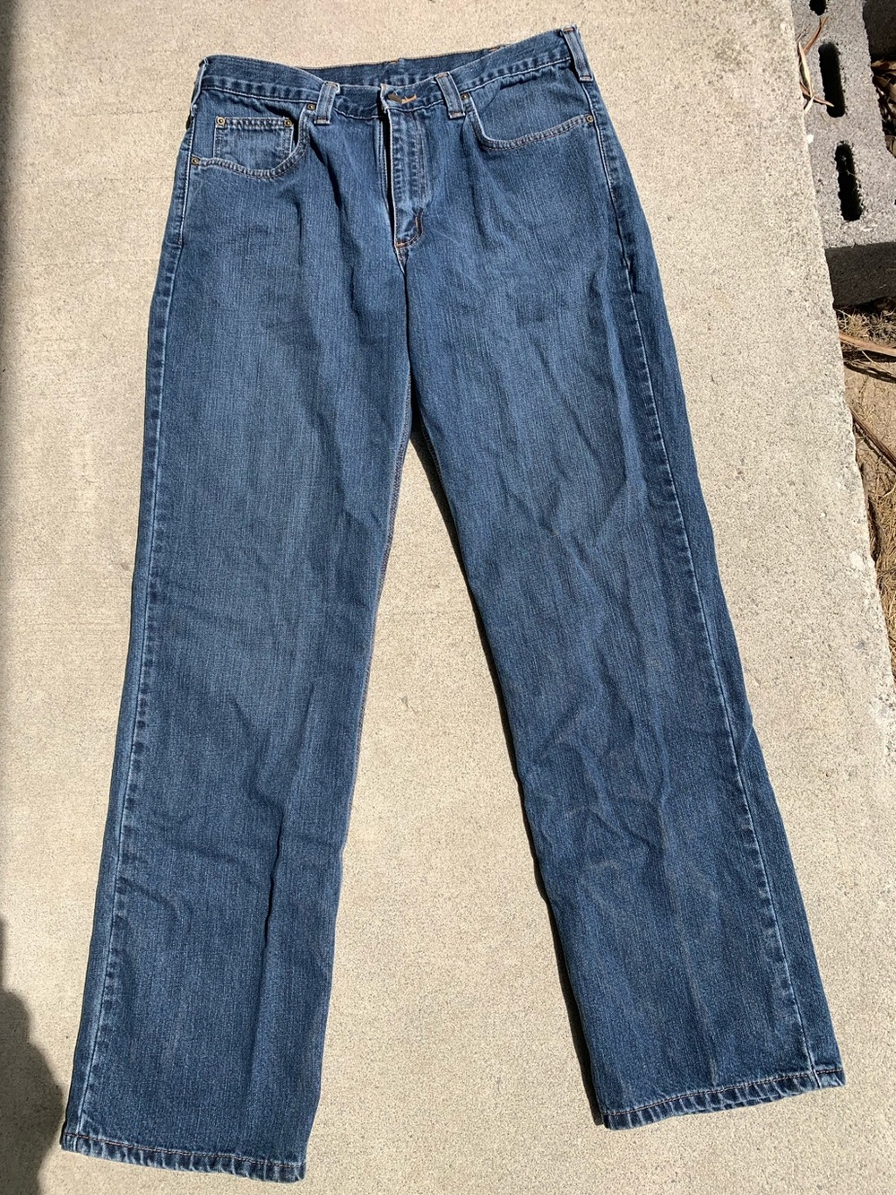Carhartt Lot 1(34/32) Regular Jeans, 2 (XL) Long Sleeve Shirts